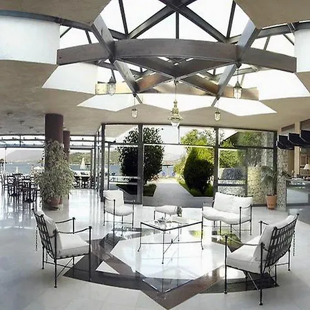 Отель Porto Лигия