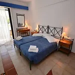מלון Porto 3*