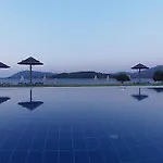 Porto 3* ליגיה